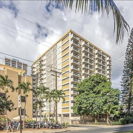Lovely Condo 2 Bedrooms, 2 Bathrooms, Free 1 Parking At Waikiki Beach Honolulu Exterior photo